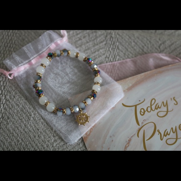 Prayer Bracelet & Card - Picture 2 of 3